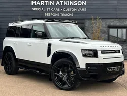 Fuji white New 2025 Land Rover Defender S SUV | £73,950