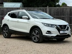 White Used 2018 Nissan Qashqai N-Connecta SUV | £10,890 (Fair price)