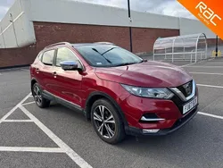 Red Used 2017 Nissan Qashqai N-Connecta SUV | £5,200 (Fair price)