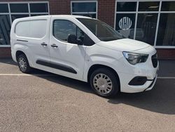 White Used 2020 Vauxhall Combo Sportive MPV | £5,800 (Good price)