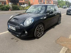 Black Used 2016 Mini Cooper S Hatch Hatchback | £5,495 (Fair price)