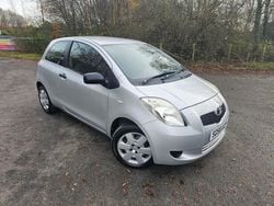 Silver Used 2008 Toyota Yaris T2 Hatchback | £2,295 (Fair price)