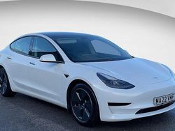 White Used 2021 Tesla Model 3 Standard Range Sedan | £18,490 (Fair price)