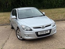 Silver Used 2010 Hyundai i30 Premium Hatchback | £1,795 (Fair price)