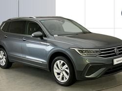 Used 2024 VW Tiguan Allspace Life SUV | £22,568 (Good price)