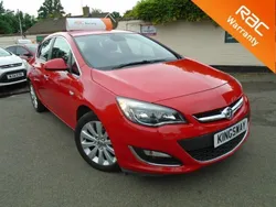 Red Used 2013 Vauxhall Astra Elite Hatchback | £4,999 (Fair price)