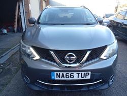 Grey Used 2016 Nissan Qashqai Tekna SUV | £3,850