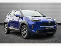 Galactic blue Used 2023 Toyota Yaris Cross Design SUV | £20,495 (Fair price)