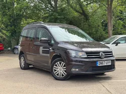 Mauve/purple Used 2018 VW Caddy Maxi Life Life MPV | £18,000 (Good price)