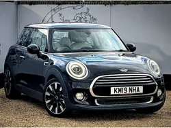 Midnight black Used 2019 Mini Cooper Exclusive Hatchback | £9,795 (Fair price)