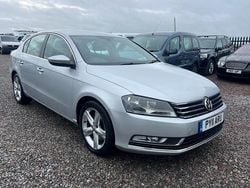 Silver Used 2011 VW Passat SE Sedan | £2,895 (Fair price)