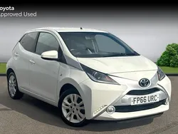 White flash Used 2016 Toyota Aygo X-pure Hatchback | £5,537 (Fair price)