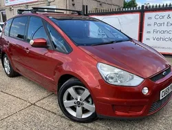 Red Used 2009 Ford S-MAX Titanium MPV | £1,600 (Fair price)