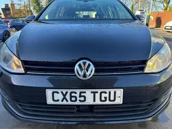 Black Used 2015 VW Golf VII SE Estate | £4,750 (Good price)