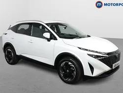 White New 2025 Nissan Qashqai N-Connecta SUV | £26,199