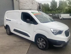 White Used 2022 Vauxhall Combo S MPV | £11,995 (Fair price)
