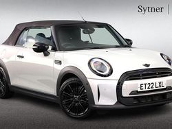 Silver Used 2022 Mini Cooper Exclusive Hatchback | £20,000 (Fair price)