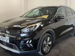 Black Used 2019 Kia Niro 2 SUV | £11,350 (Fair price)