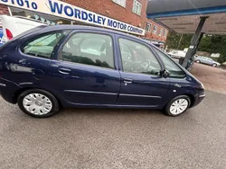 Metallic blue Used 2008 Citroën Xsara Picasso MPV | £1,699 (Fair price)
