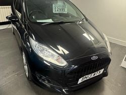 Black Used 2013 Ford Fiesta Zetec Hatchback | £2,795 (Fair price)