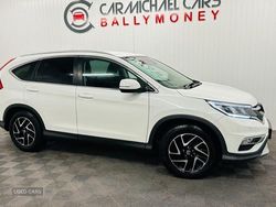 White Used 2017 Honda CR-V SE Plus SUV | £7,675 (Fair price)