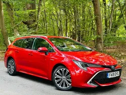 Red Used 2019 Toyota Corolla Estate | £15,889 (Fair price)