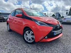 Orange Used 2015 Toyota Aygo x-press Hatchback | £5,495 (Expensive)