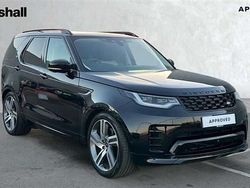 Metallic santorini black Used 2025 Land Rover Discovery 5 HSE Dynamic SUV | £63,691 (Expensive)