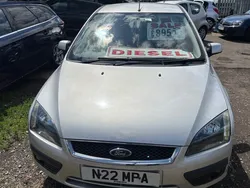 Silver Used 2007 Ford Focus Zetec Hatchback | £795 (Fair price)
