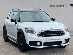 White Used 2017 Mini Cooper S Countryman SUV | £15,495 (Fair price)