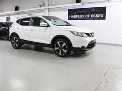 White Used 2014 Nissan Qashqai N-TEC SUV | £5,495 (Fair price)
