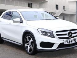 White Used 2014 Mercedes 220 AMG line Estate | £11,799