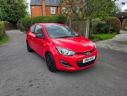 Red Used 2014 Hyundai i20 Classic Hatchback | £3,350 (Super price)