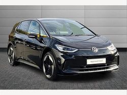 Black Used 2025 VW ID.3 Pro Hatchback | £26,095 (Expensive)