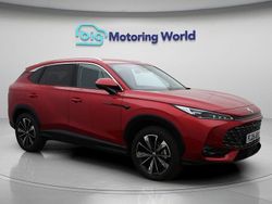 Red New 2025 MG HS Trophy SUV | £19,600 (Fair price)