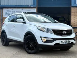 White Used 2015 Kia Sportage 2 SUV | £4,495 (Fair price)