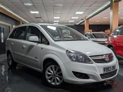 White Used 2013 Vauxhall Zafira Design Edition MPV | £4,030 (Fair price)