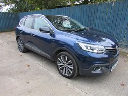 Blue Used 2016 Renault Kadjar Signature SUV | £7,395 (A bit pricey)