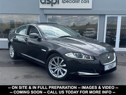 Grey Used 2013 Jaguar XF Premium Luxury Sedan | £9,000 (Expensive)
