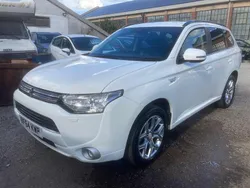 White Used 2014 Mitsubishi Outlander P-HEV Estate | £4,995 (Fair price)