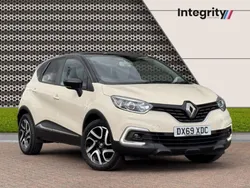 Cream/black Used 2019 Renault Captur Iconic SUV | £6,900 (Fair price)