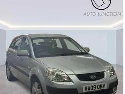 Silver Used 2009 Kia Rio 3 Hatchback | £3,099 (Fair price)