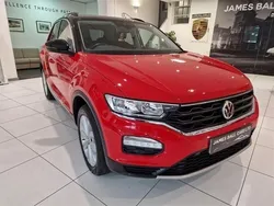 Flash red paint finish Used 2019 VW T-Roc Design SUV | £15,995 (Fair price)