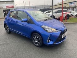 Blue Used 2019 Toyota Yaris Hatchback | £10,495 (Fair price)
