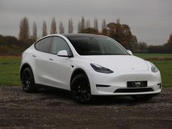 Used 2022 Tesla Model Y Long Range AWD SUV | £24,990 (Expensive)