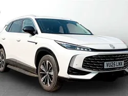 White Used 2025 MG HS Trophy SUV | £29,999