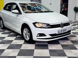 White Used 2019 VW Polo SE Hatchback | £10,950 (Fair price)