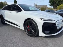 White Used 2025 Audi e-tron Performance SUV | £57,995