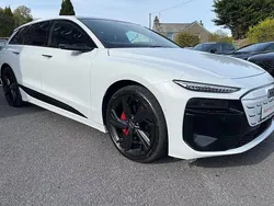White Used 2025 Audi e-tron Performance SUV | £59,995