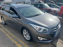 Silver Used 2011 Hyundai i40 Style Estate | £3,295 (Fair price)